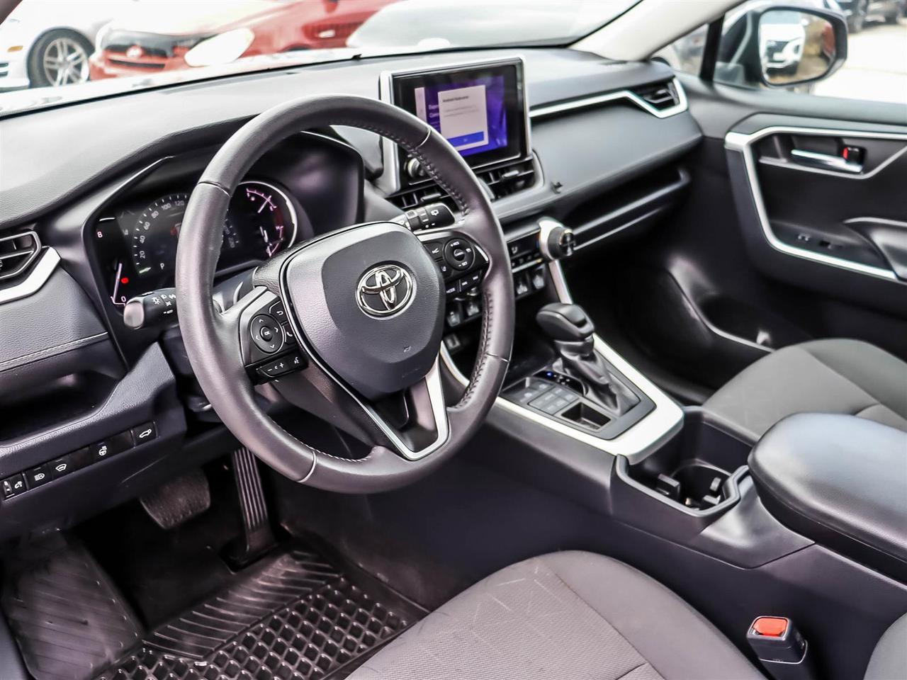 2024 Toyota RAV4 XLE Photo