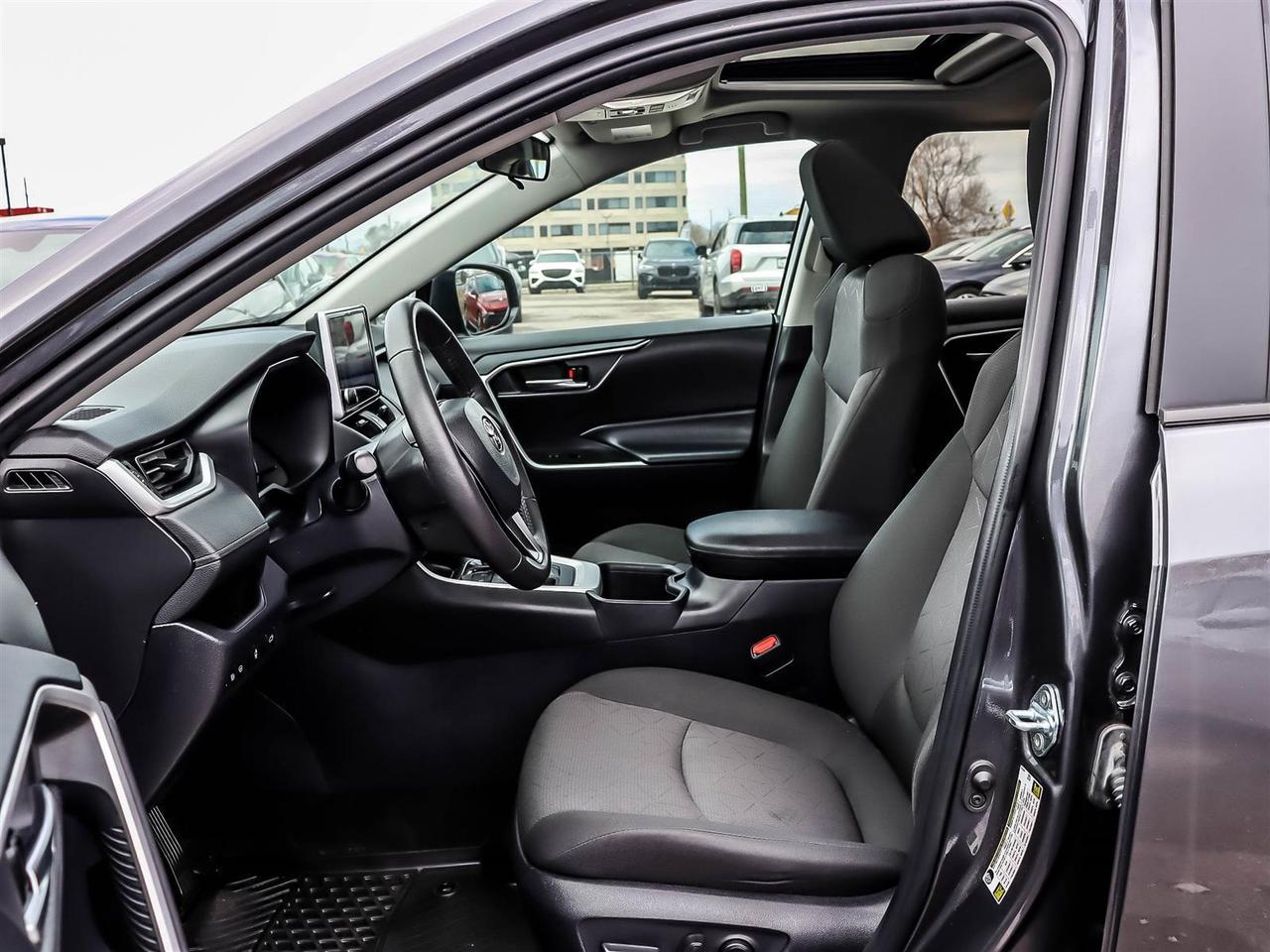 2024 Toyota RAV4 XLE Photo