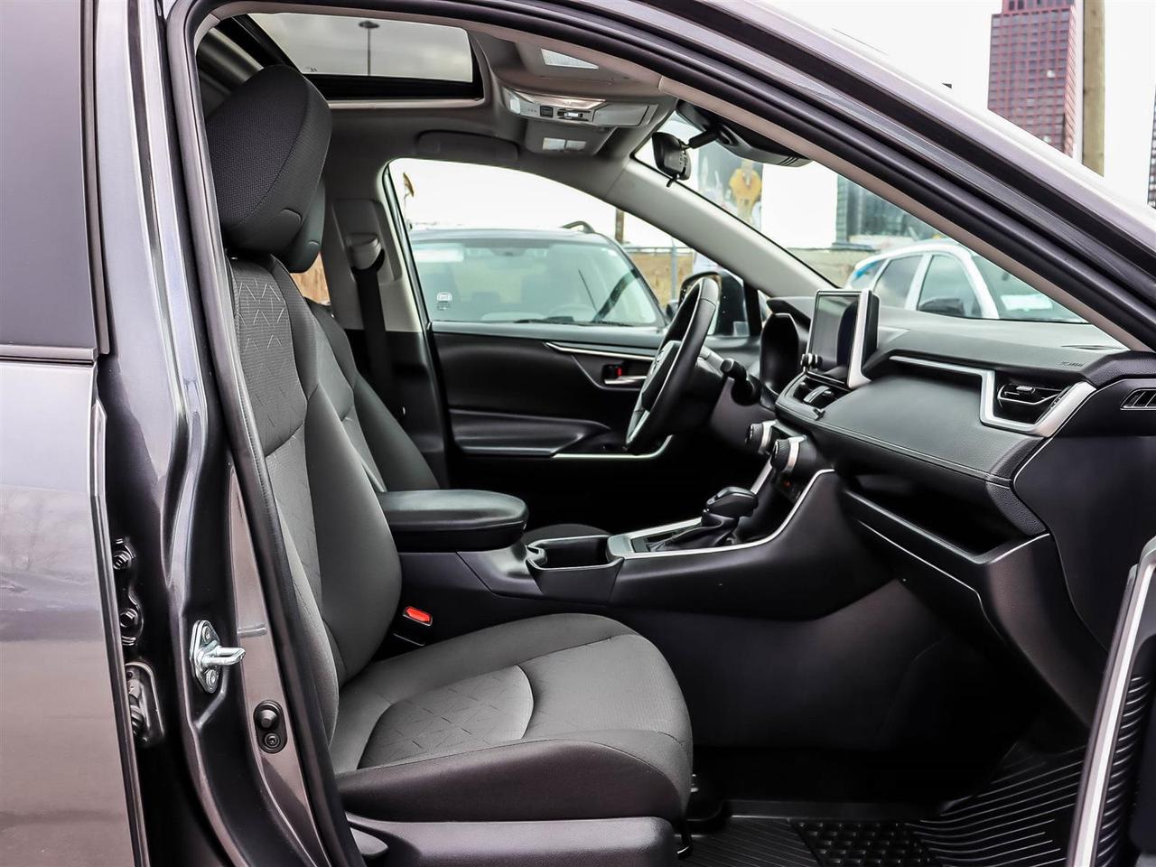 2024 Toyota RAV4 XLE Photo