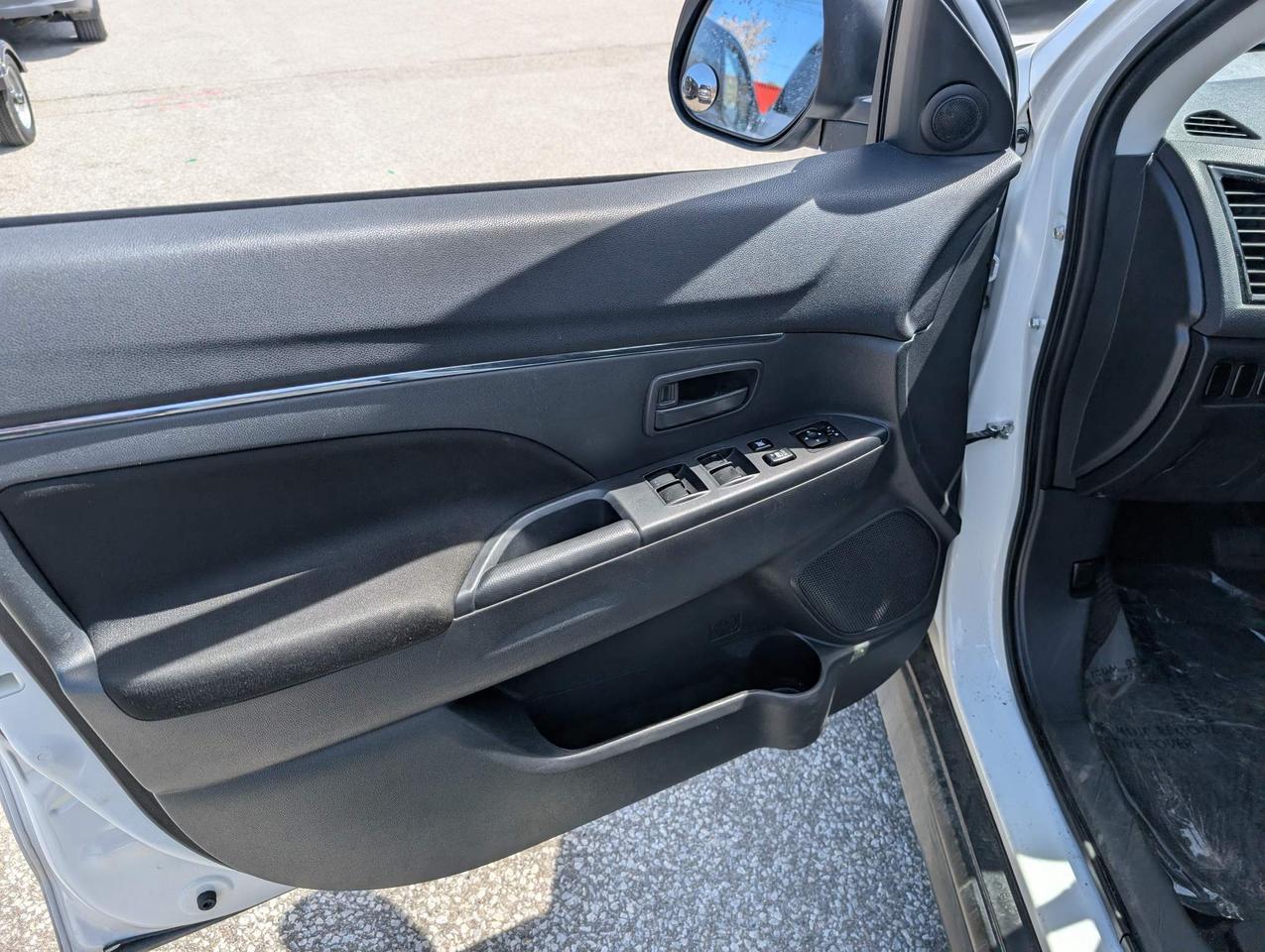 2020 Mitsubishi RVR ES 4dr Front-wheel Drive Photo