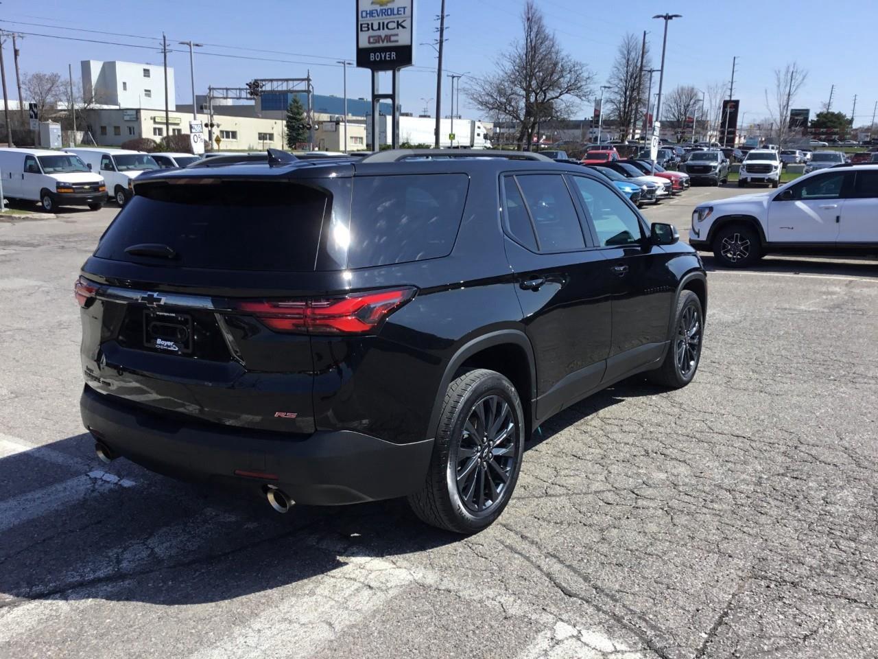2022 Chevrolet Traverse RS Photo