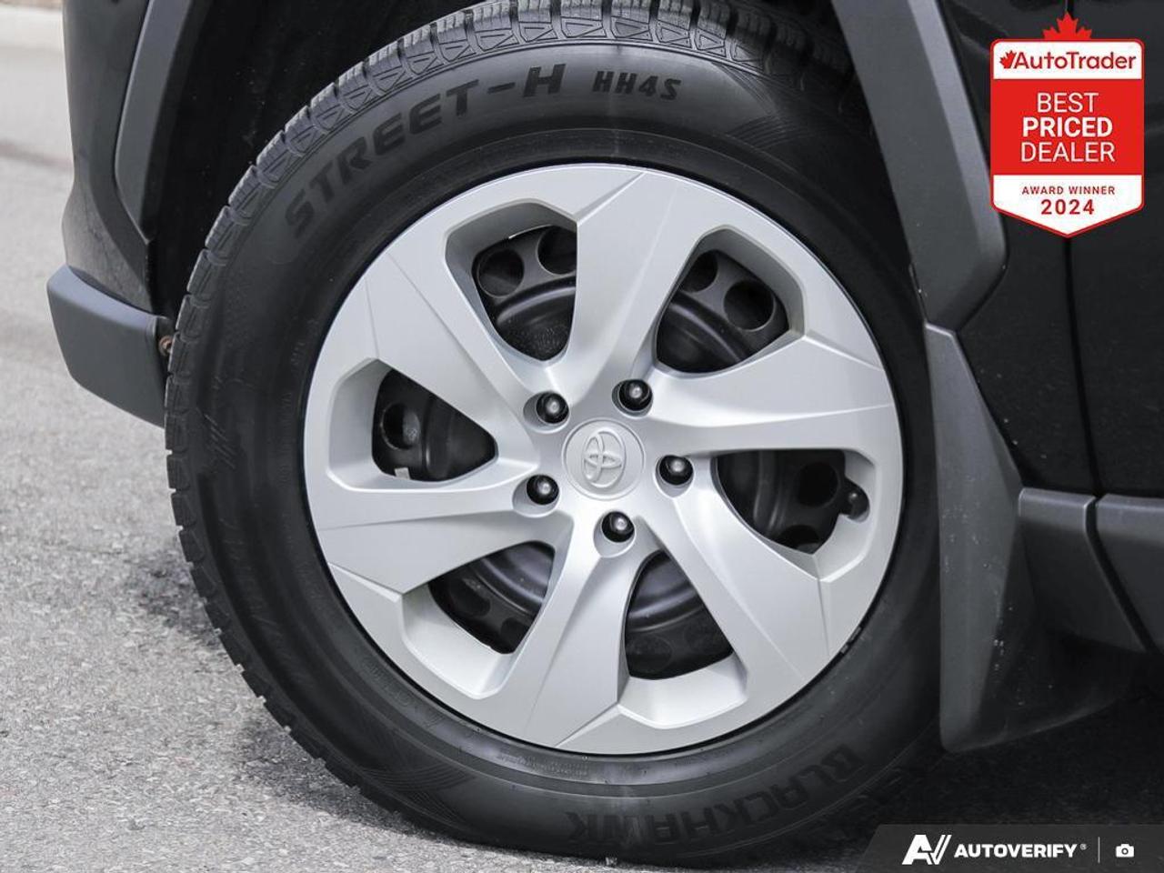 2024 Toyota RAV4 LE 4dr All-wheel Drive Photo
