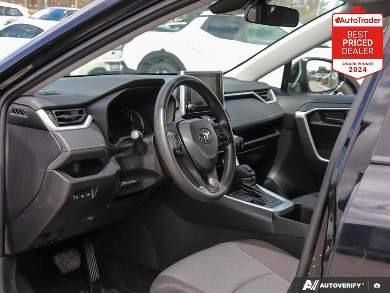 2024 Toyota RAV4 LE 4dr All-wheel Drive Photo