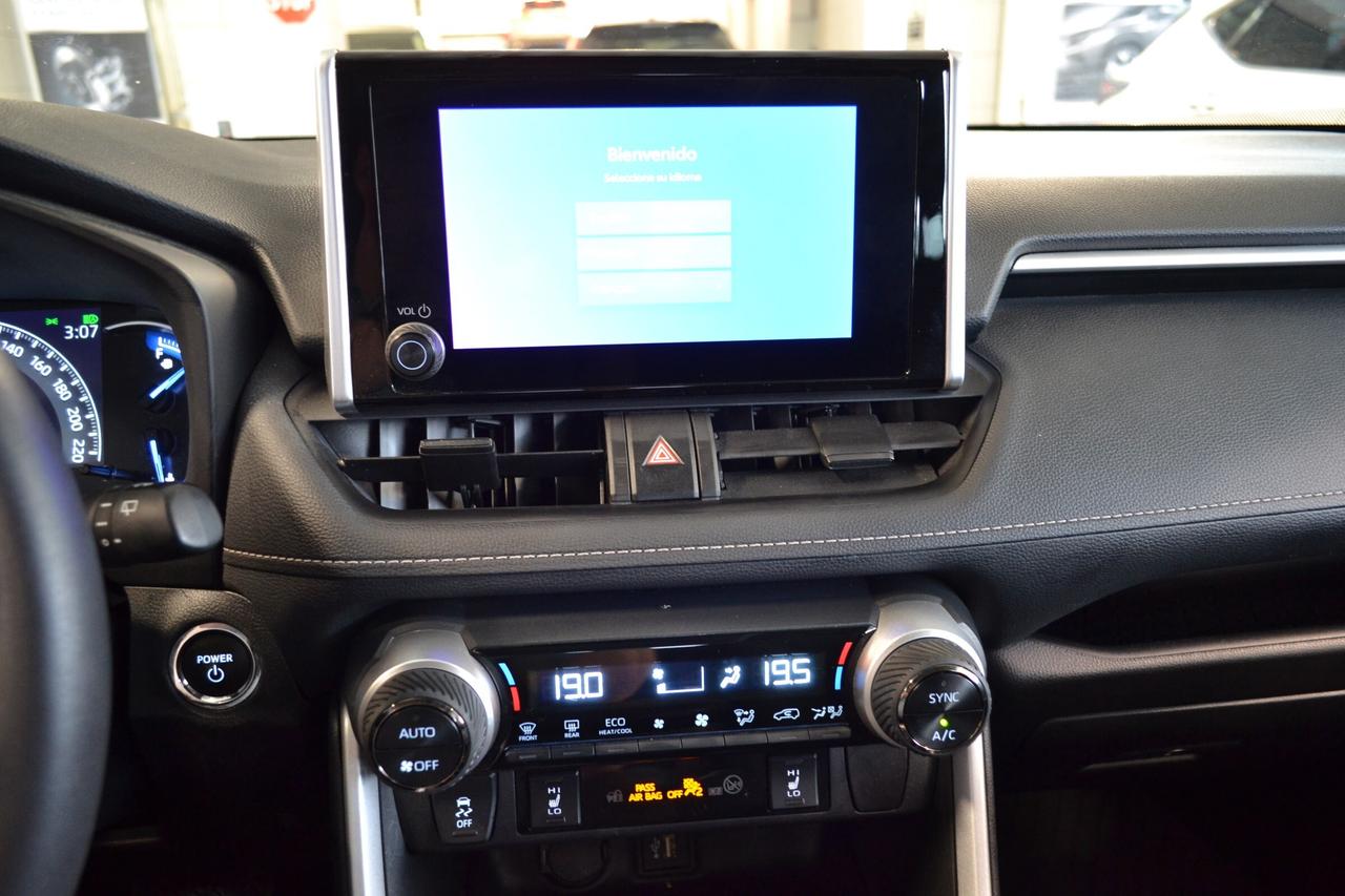 2024 Toyota RAV4 Hybrid XLE Photo