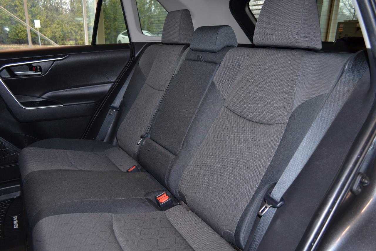 2024 Toyota RAV4 Hybrid XLE Photo