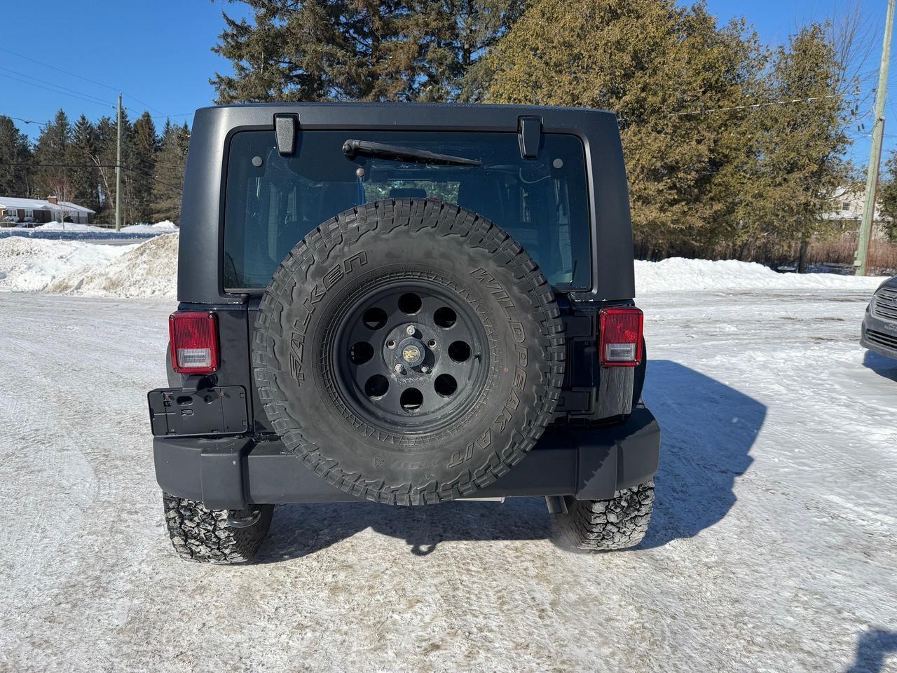 2015 Jeep Wrangler Sport 2dr 4x4 Photo3