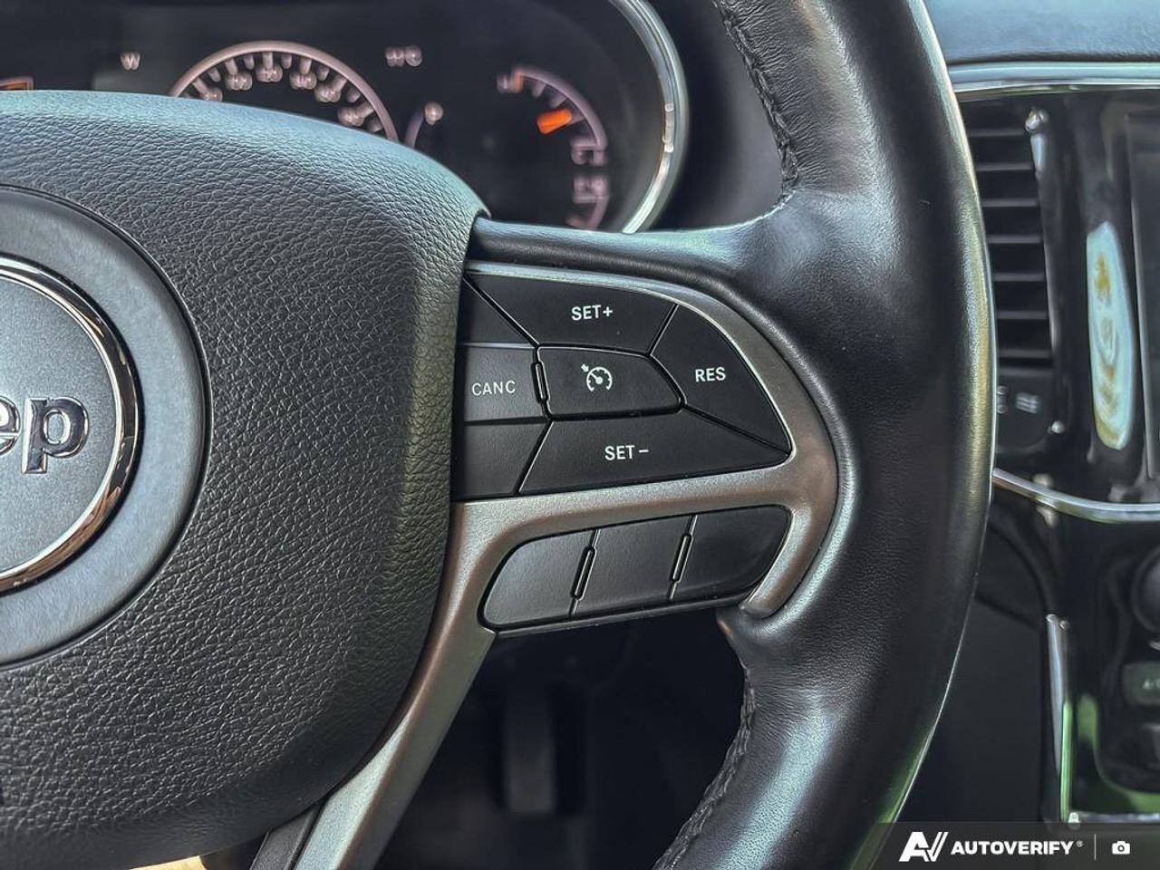 2021 Jeep Grand Cherokee Altitude   Apple Car Play   Android Auto Photo