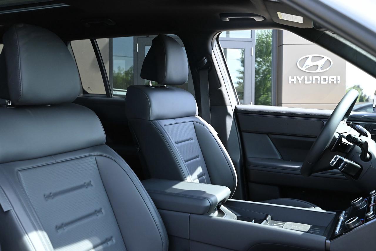 2024 Hyundai Santa Fe ULTIMATE CALLIGRAPHY/ NAPPA LEATHER/ BOSE AUDIO/ 2 Photo