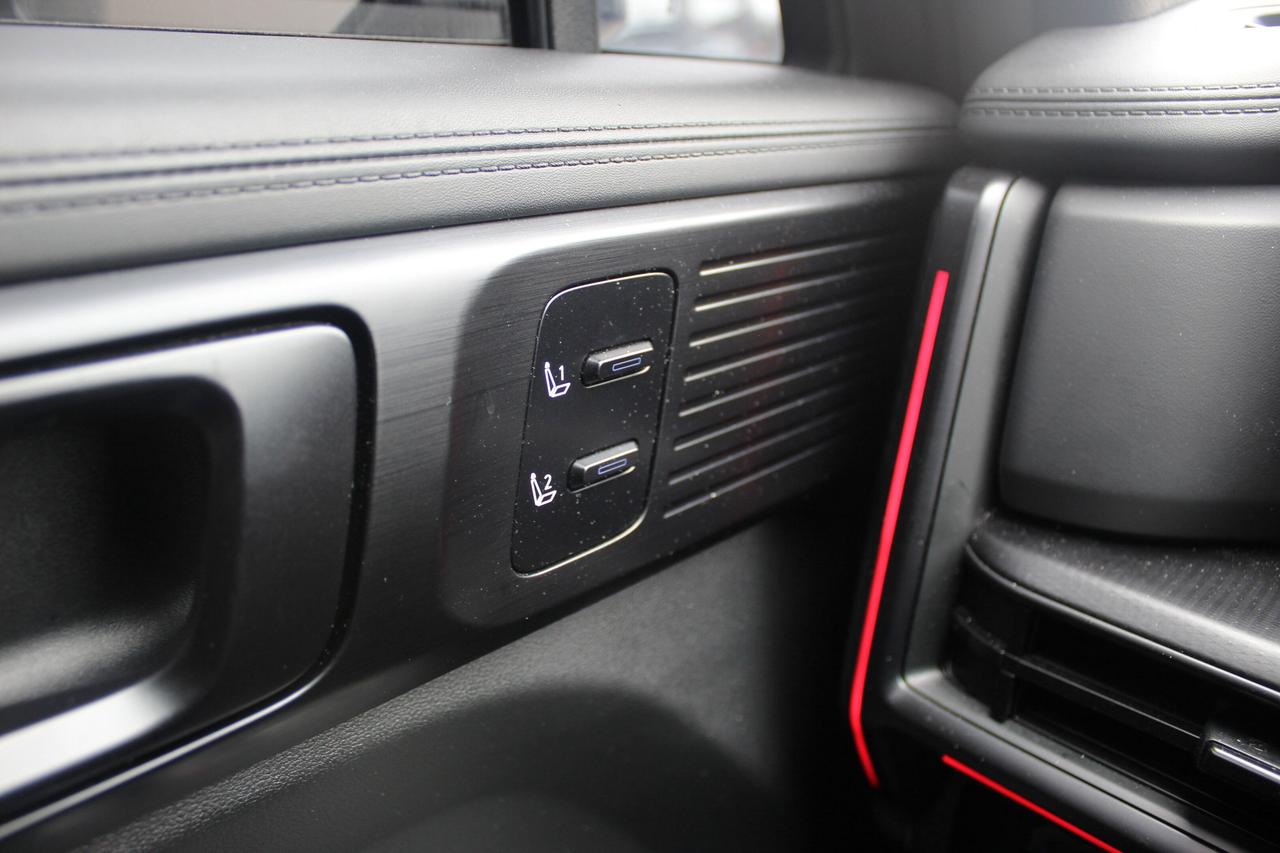 2024 Hyundai Santa Fe ULTIMATE CALLIGRAPHY/ NAPPA LEATHER/ BOSE AUDIO/ 2 Photo
