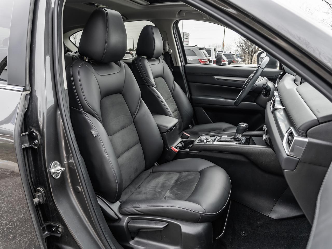 2020 Mazda CX-5 GS Auto AWD  ROOF  BACK UP CAMERA Photo