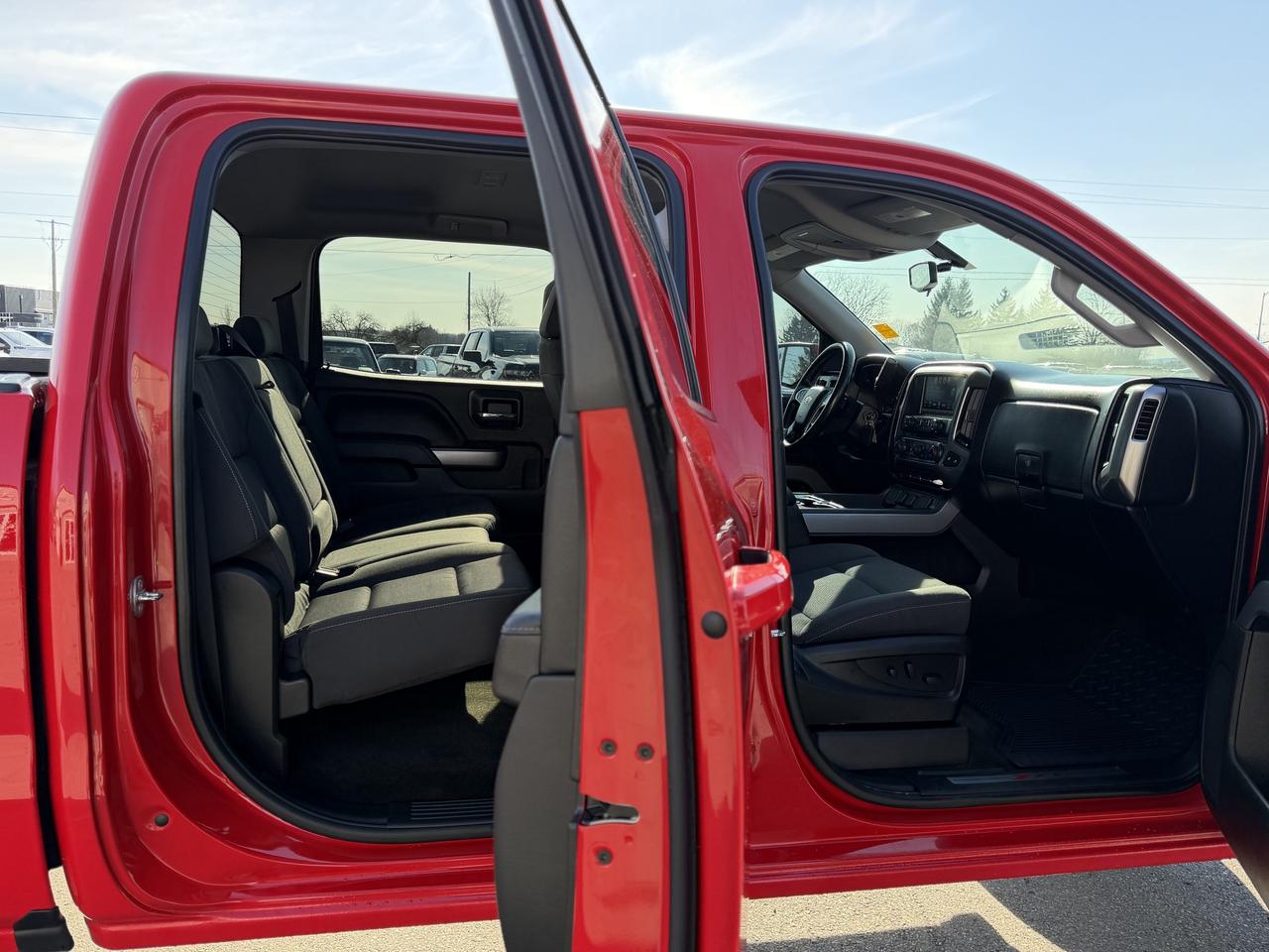 2018 Chevrolet Silverado 1500 LT LIFT/WHEEL/TIRE PKG!! Photo