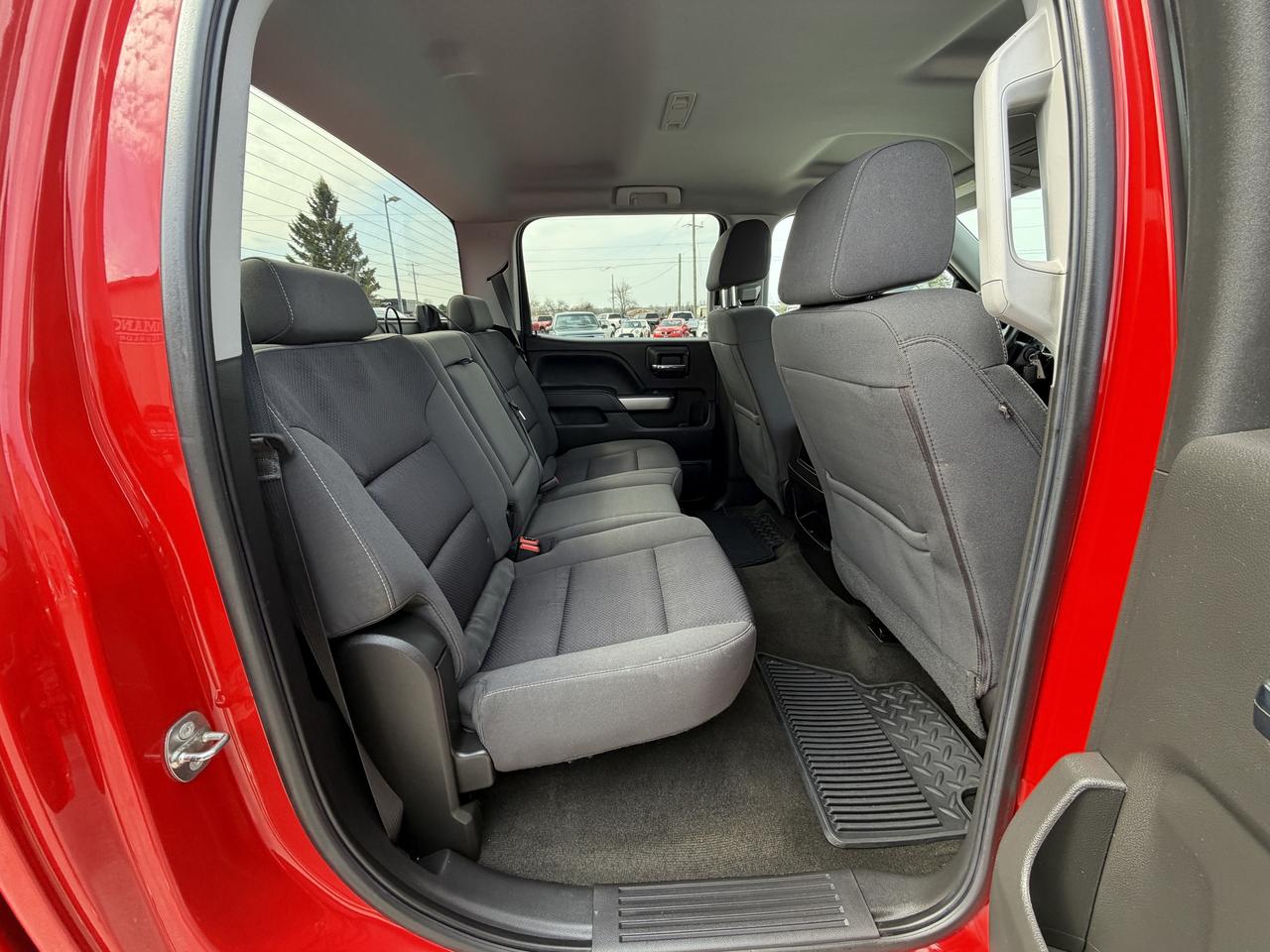 2018 Chevrolet Silverado 1500 4WD Crew Cab 143.5  LT w-1LT Photo