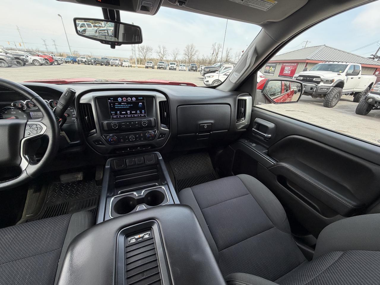 2018 Chevrolet Silverado 1500 4WD Crew Cab 143.5  LT w-1LT Photo