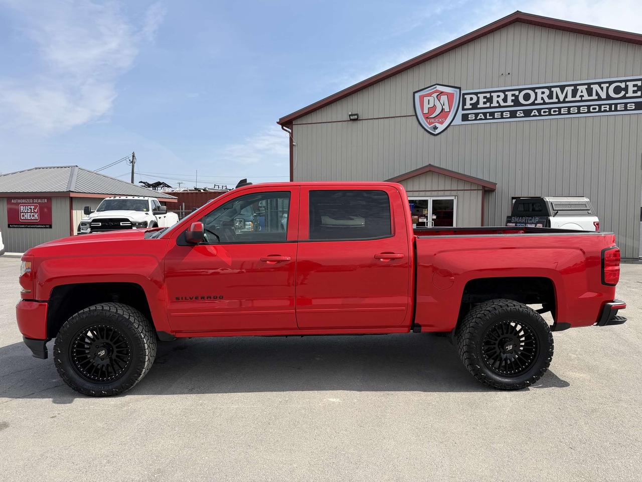 2018 Chevrolet Silverado 1500 4WD Crew Cab 143.5  LT Photo