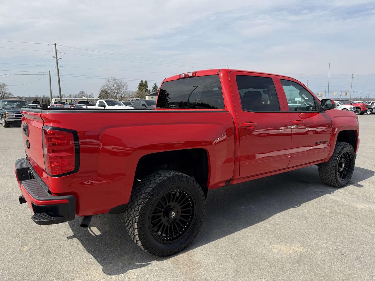 2018 Chevrolet Silverado 1500 4WD Crew Cab 143.5  LT Photo