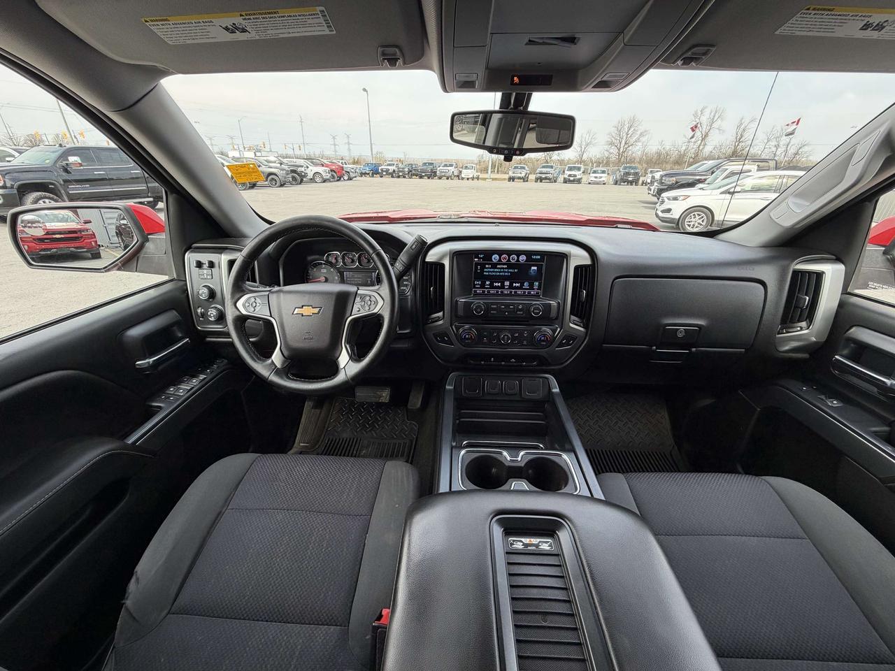 2018 Chevrolet Silverado 1500 4WD Crew Cab 143.5  LT Photo