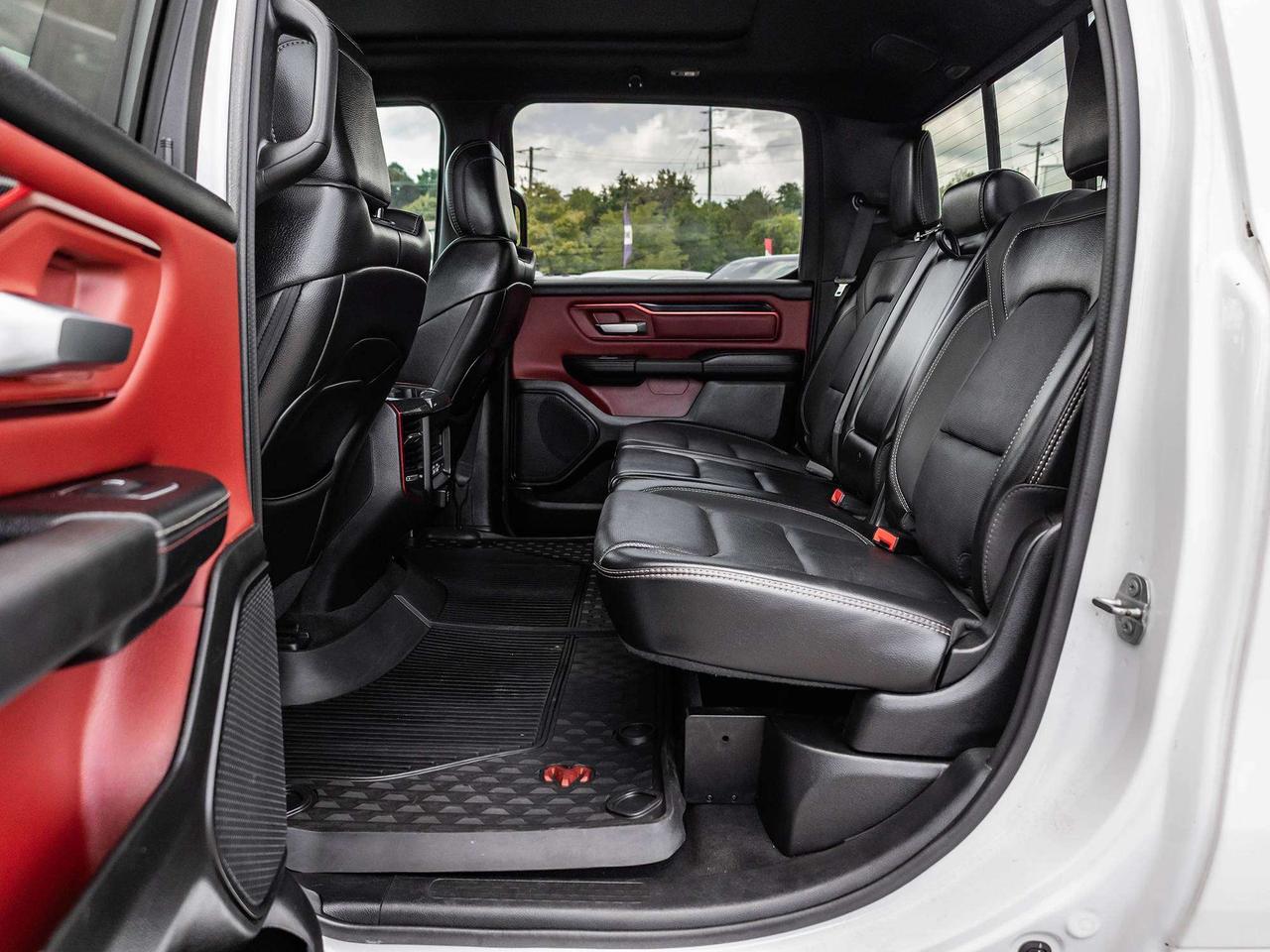 2022 RAM 1500 REBEL  ROOF  RAMBOX  NAVI  LEATHER Photo