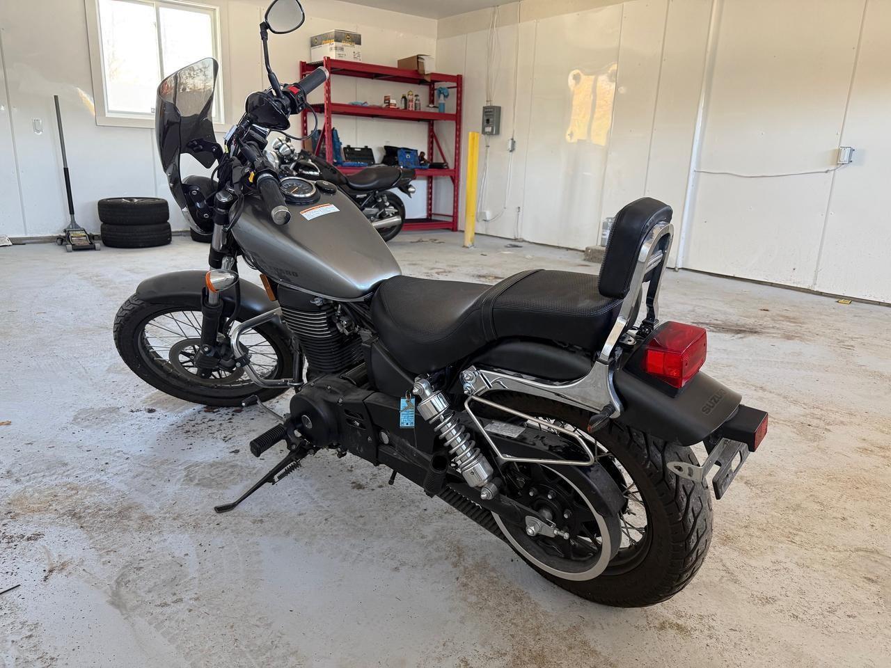 2019 Suzuki Boulevard S40  Photo3