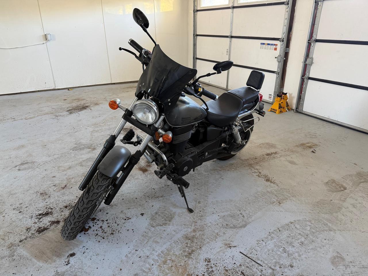 2019 Suzuki Boulevard S40  Photo4
