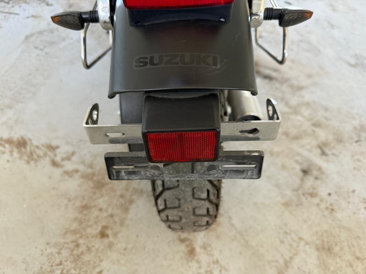 2019 Suzuki Boulevard S40  Photo