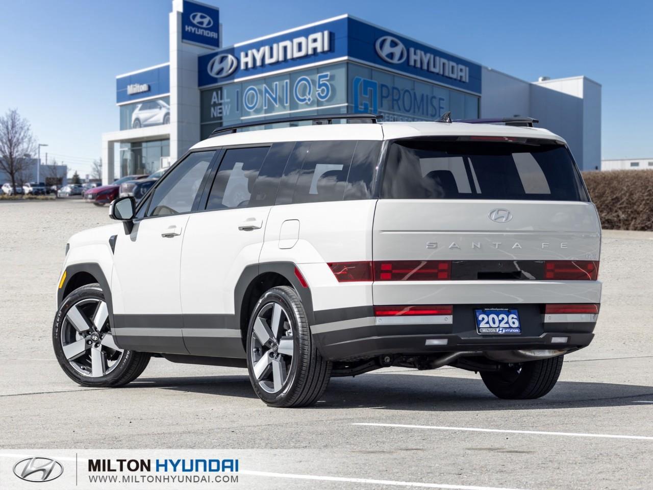 2026 Hyundai Santa Fe HEV Luxury 4dr All-Wheel Drive Photo4