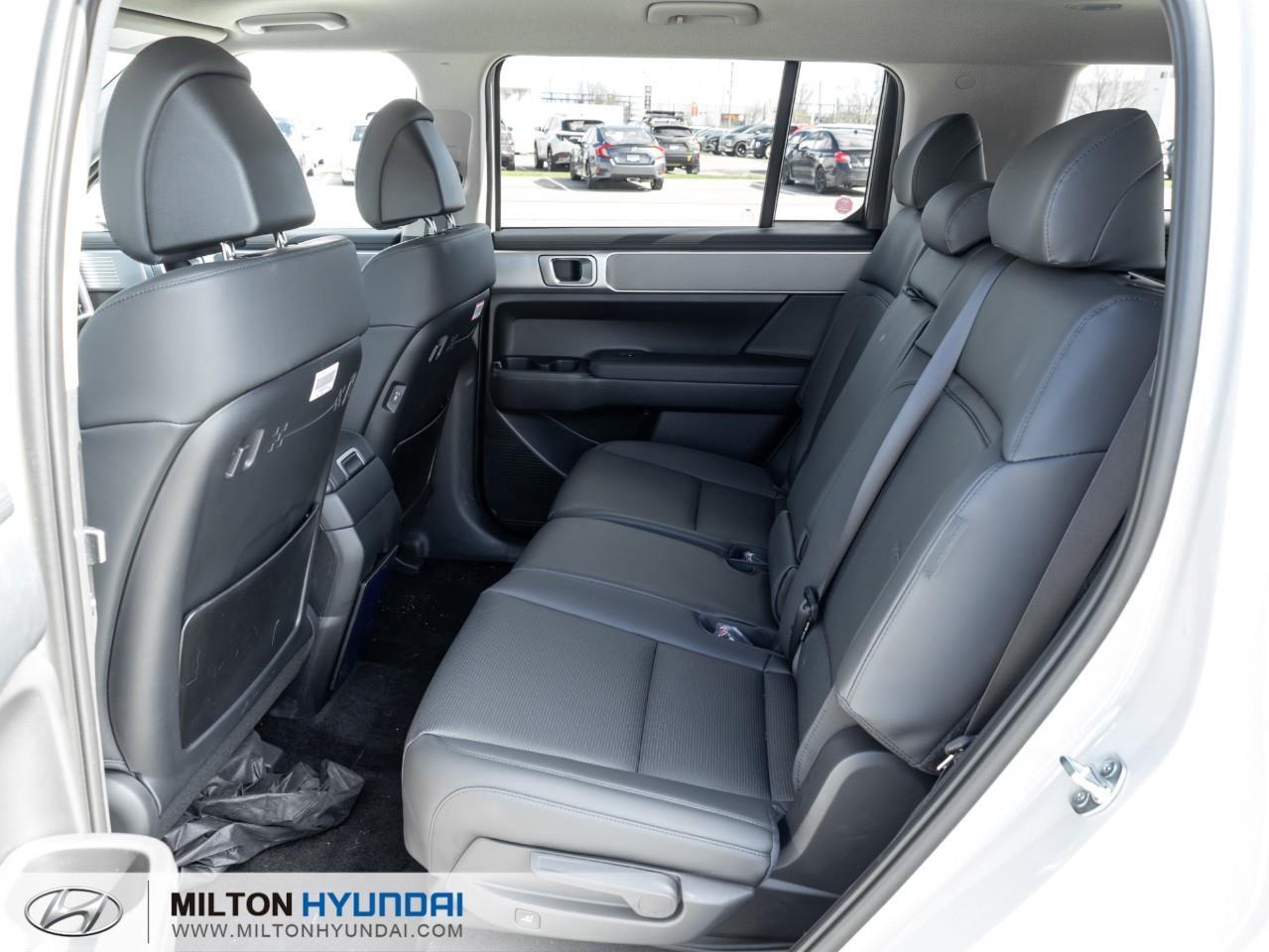 2026 Hyundai Santa Fe HEV Luxury 4dr All-Wheel Drive Photo