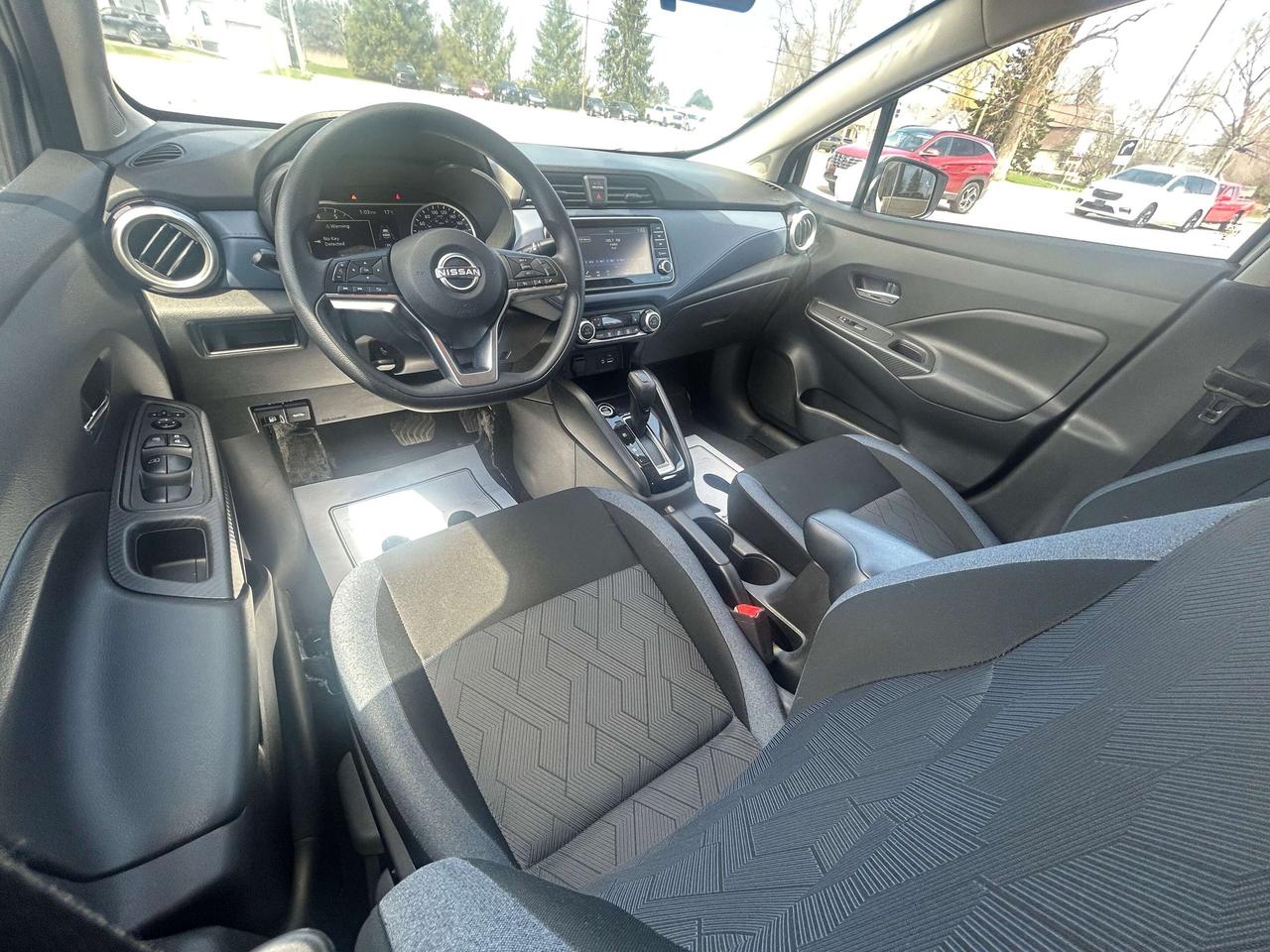 2024 Nissan Versa SV/BACK UP CAM/HEATED SEATS CALL PICTON Photo