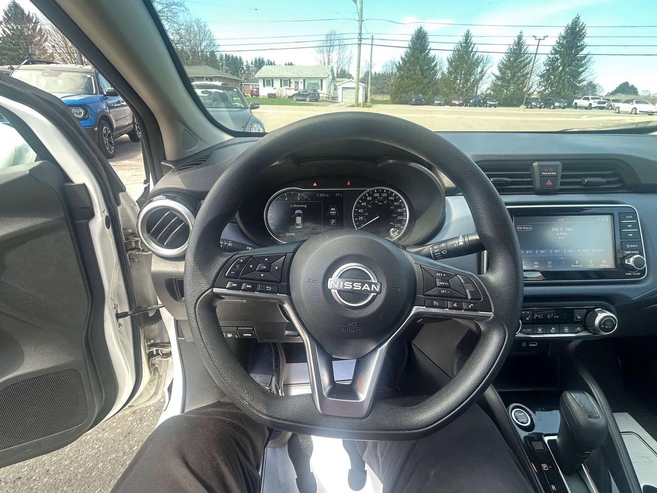 2024 Nissan Versa SV/BACK UP CAM/HEATED SEATS CALL PICTON Photo