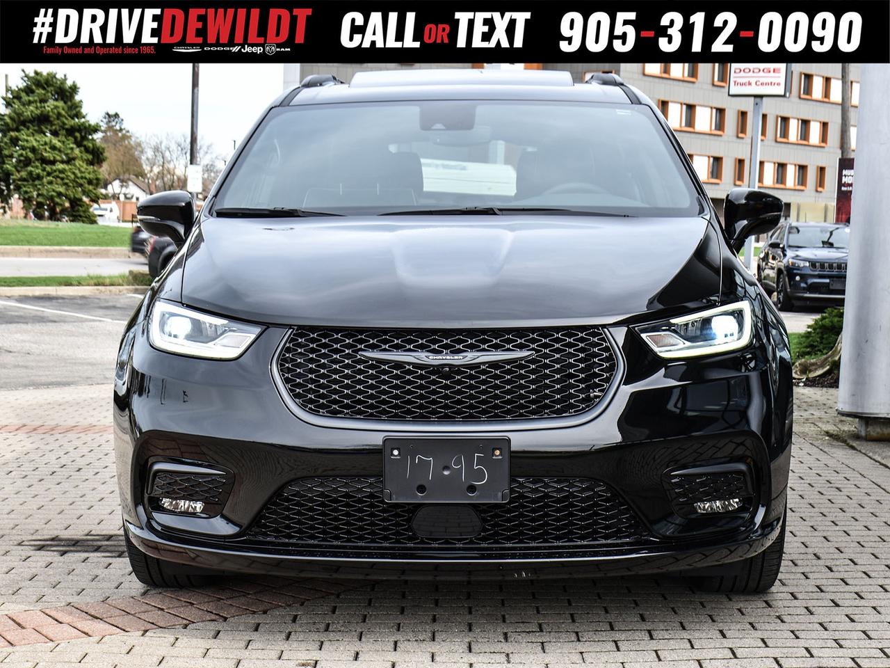 2024 Chrysler Pacifica LIMITED   PANORAMIC SUNROOF   S APPEARANCE Photo4