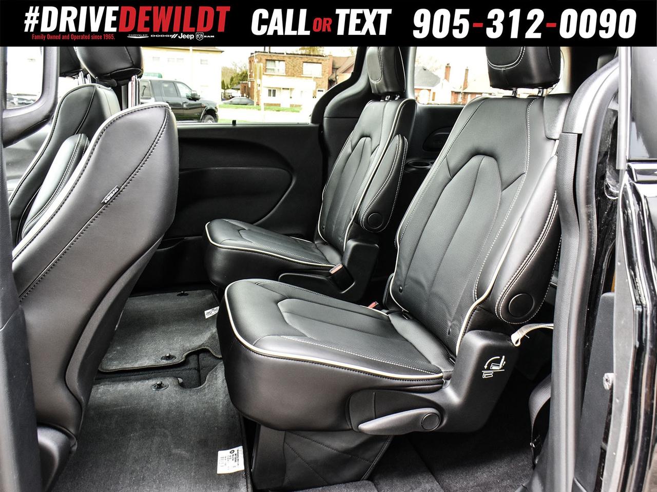 2024 Chrysler Pacifica LIMITED   PANORAMIC SUNROOF   S APPEARANCE Photo