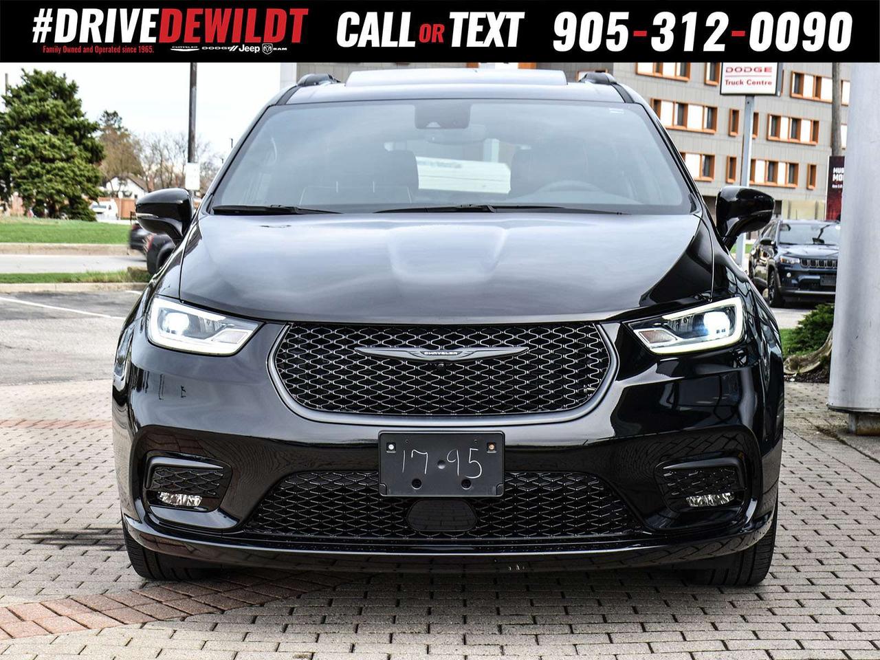 2024 Chrysler Pacifica LIMITED   PANORAMIC SUNROOF   S APPEARANCE Photo