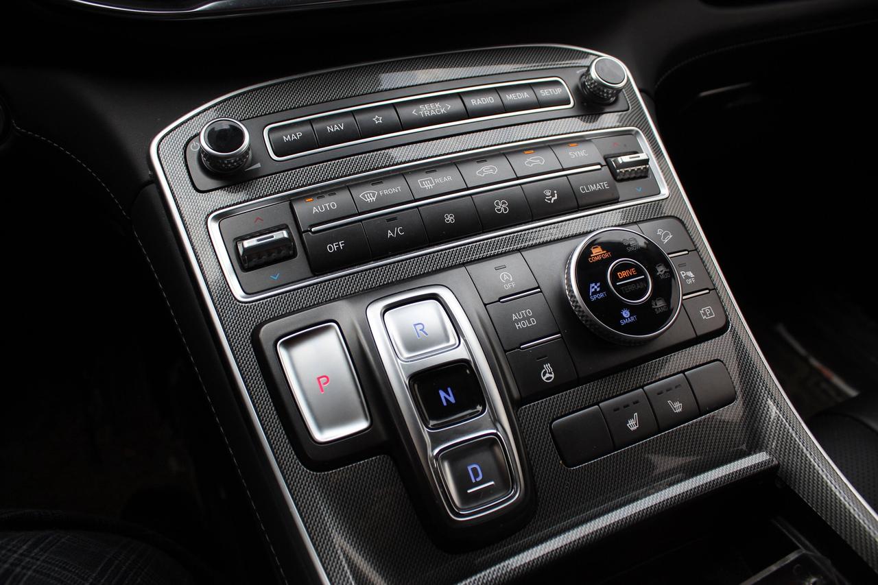 2023 Hyundai Santa Fe Urban Photo