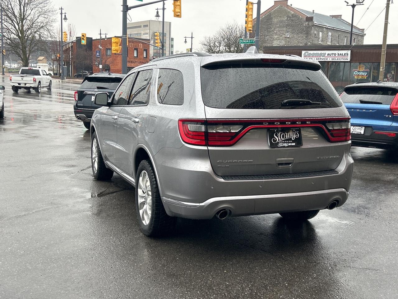 2017 Dodge Durango Citadel FULL LOAD CALL BELLEVILLE 613-961-884 Photo3