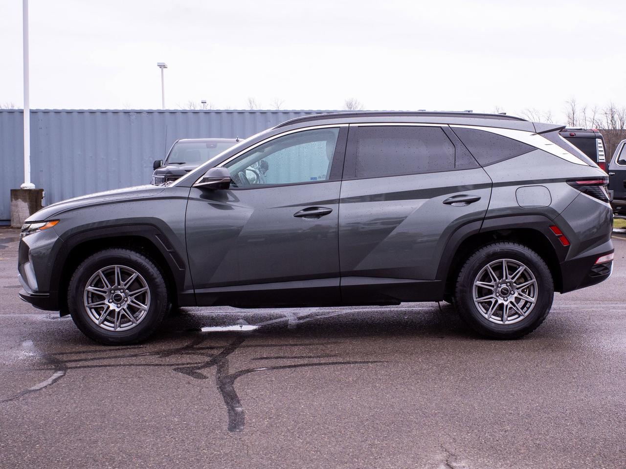 2023 Hyundai Tucson Hybrid Ultimate - Panoramic Sunroof   Rain Sensing Wipers Photo