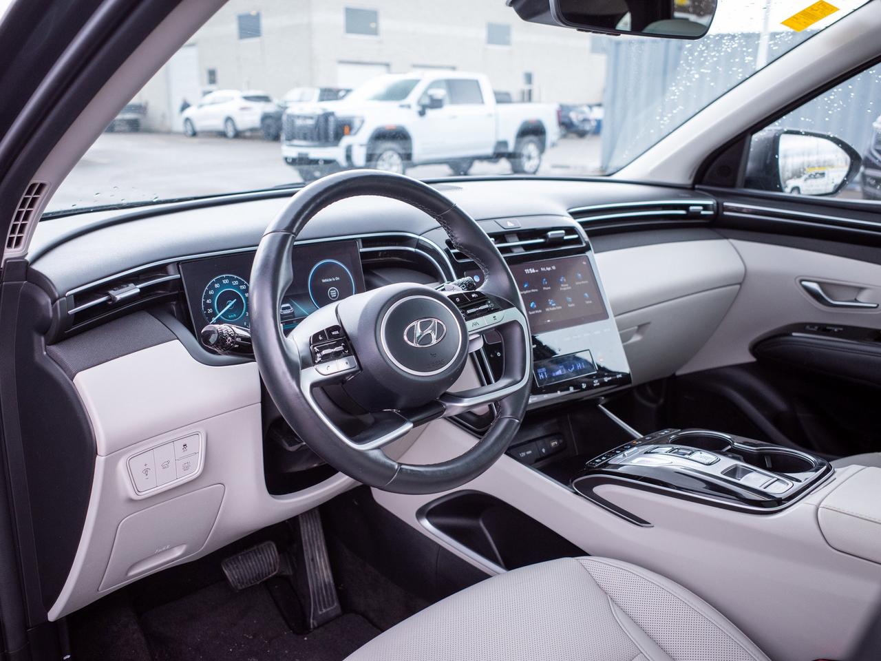 2023 Hyundai Tucson Hybrid Ultimate - Panoramic Sunroof   Rain Sensing Wipers Photo