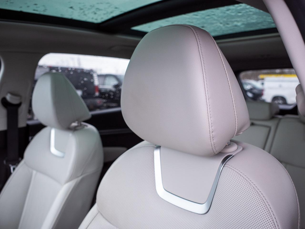 2023 Hyundai Tucson Hybrid Ultimate - Panoramic Sunroof   Rain Sensing Wipers Photo