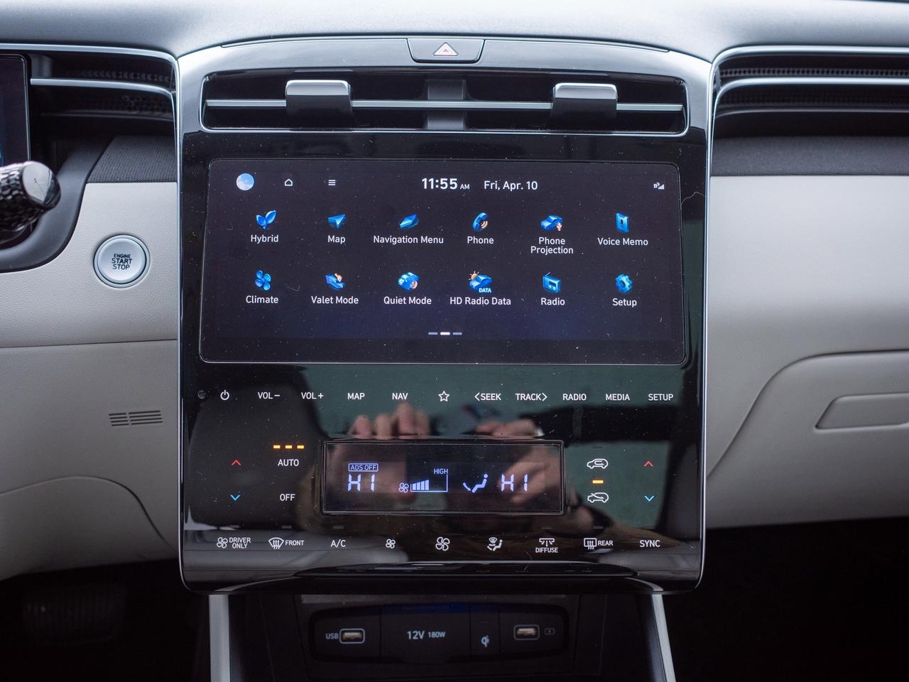 2023 Hyundai Tucson Hybrid Ultimate - Panoramic Sunroof   Rain Sensing Wipers Photo