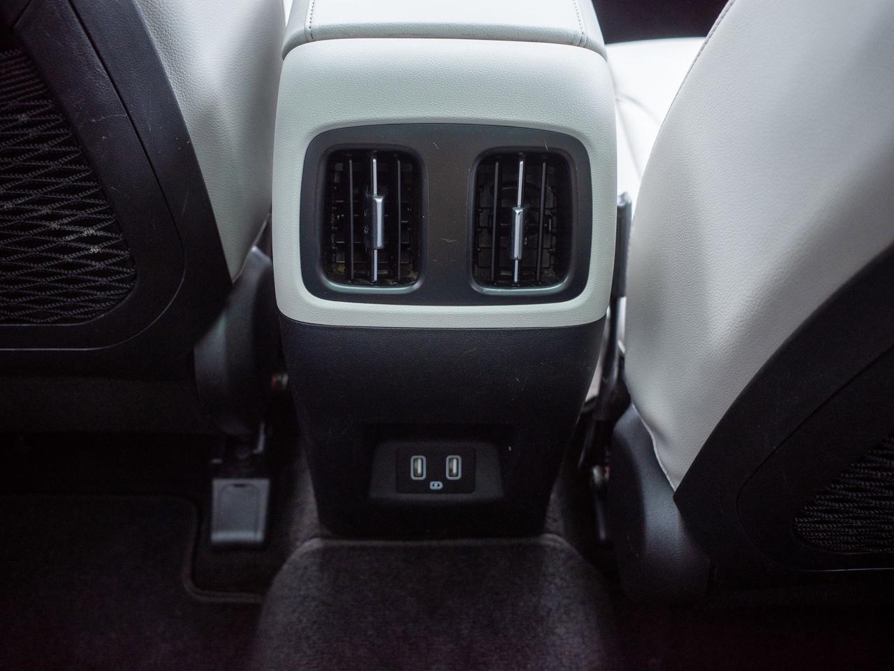 2023 Hyundai Tucson Hybrid Ultimate - Panoramic Sunroof   Rain Sensing Wipers Photo
