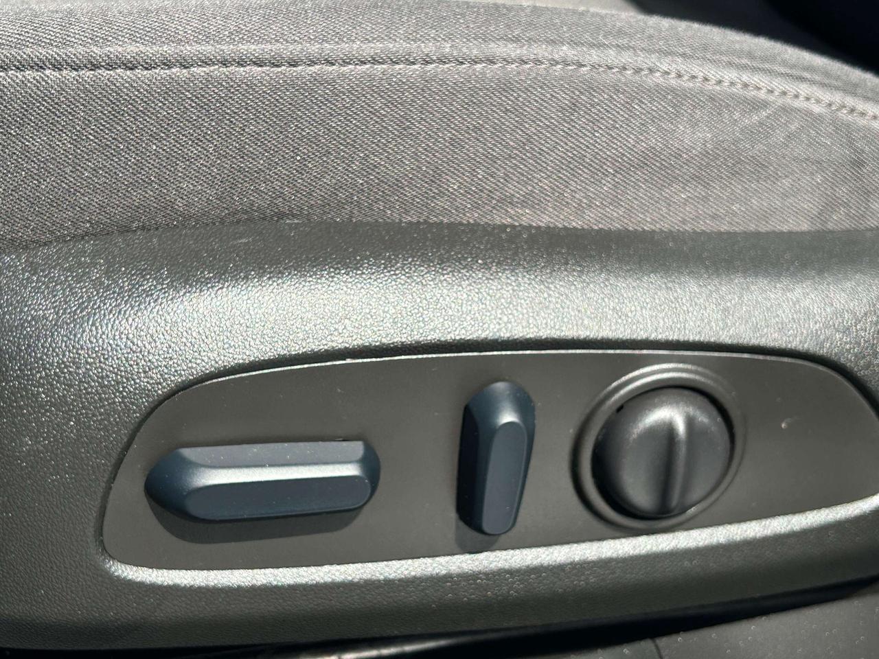 2024 Chevrolet Malibu 1LT BLUETOOTH BACKUP CAM CALL NAPANEE 613-354-2100 Photo