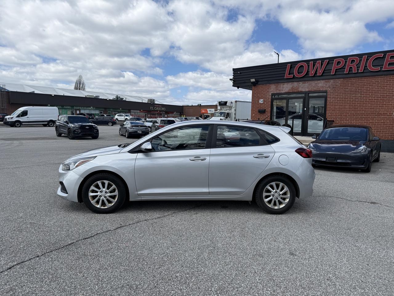 2019 Hyundai Accent No Accident l Preferred l 1.6L l 4cyl l FWD l Auto Photo