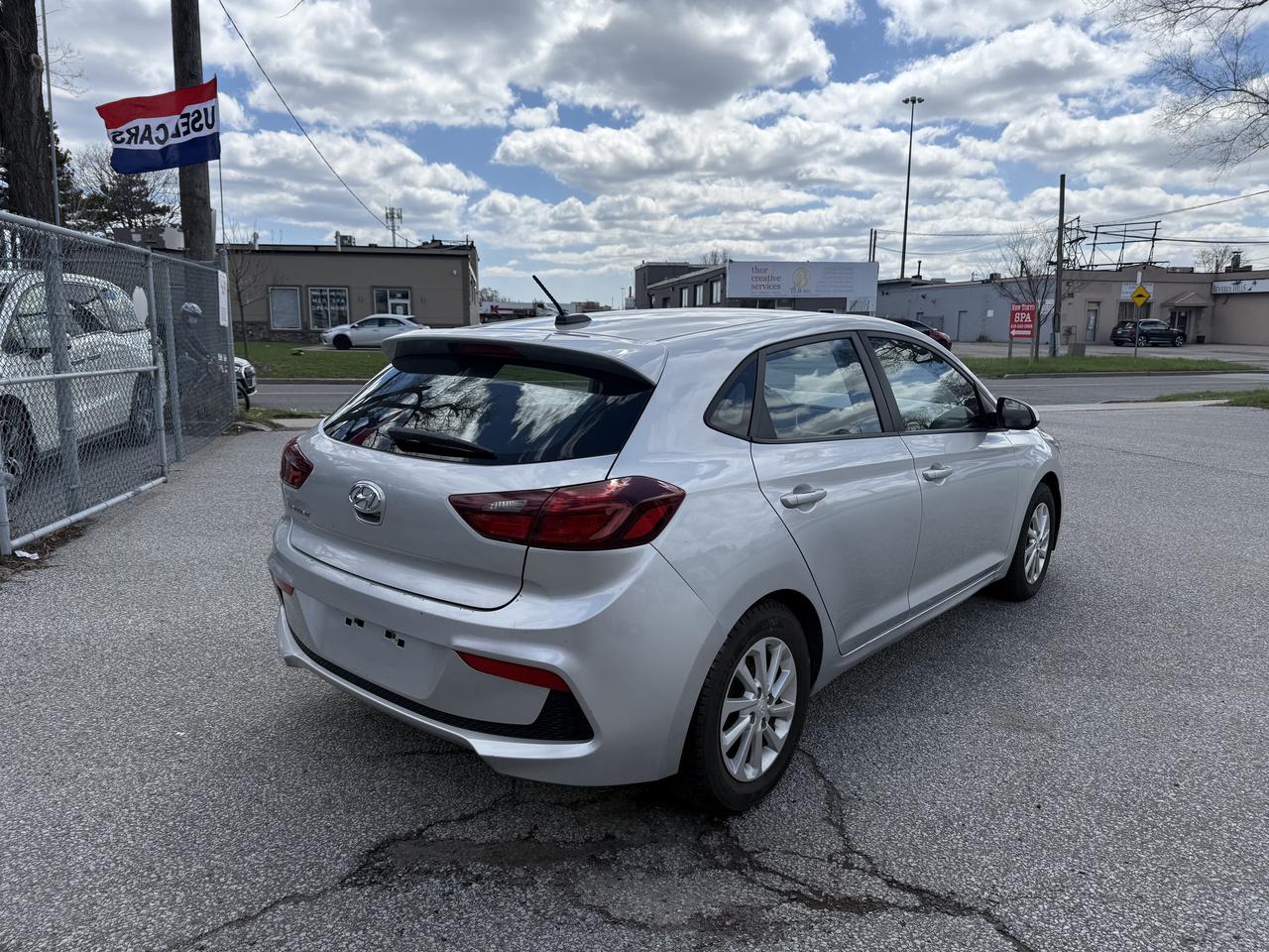 2019 Hyundai Accent No Accident l Preferred l 1.6L l 4cyl l FWD l Auto Photo3