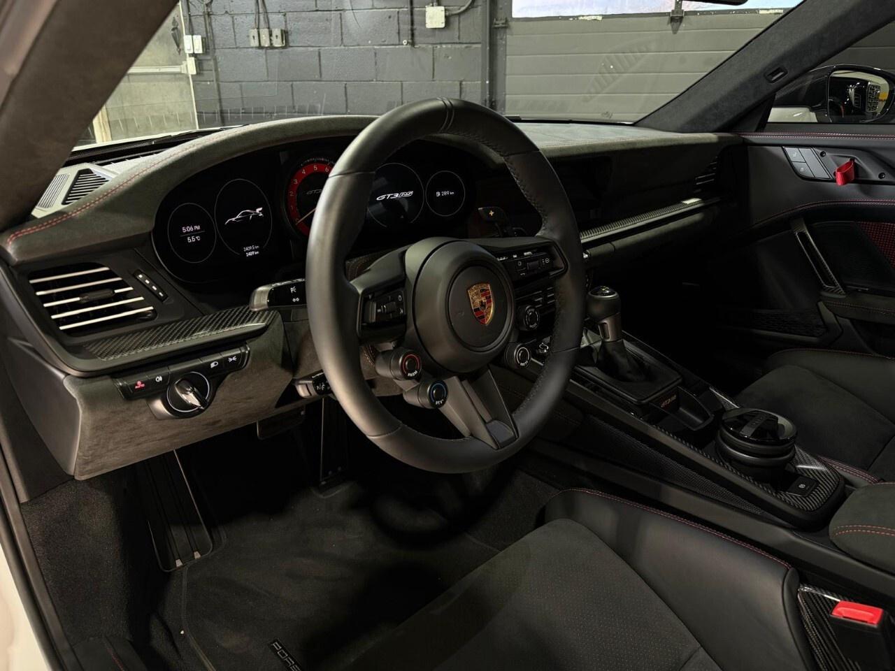2025 Porsche 911 GT3 RS Coupe Photo