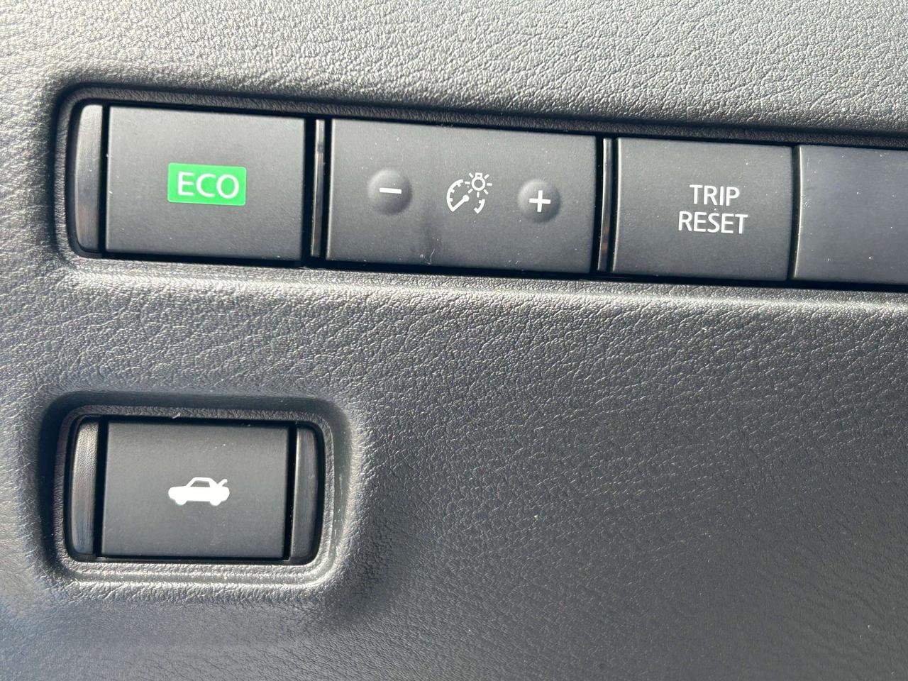 2024 Nissan Sentra SR REMOTE START/PWR ROOF/BACKUP CAM ONLY 14K KMS Photo
