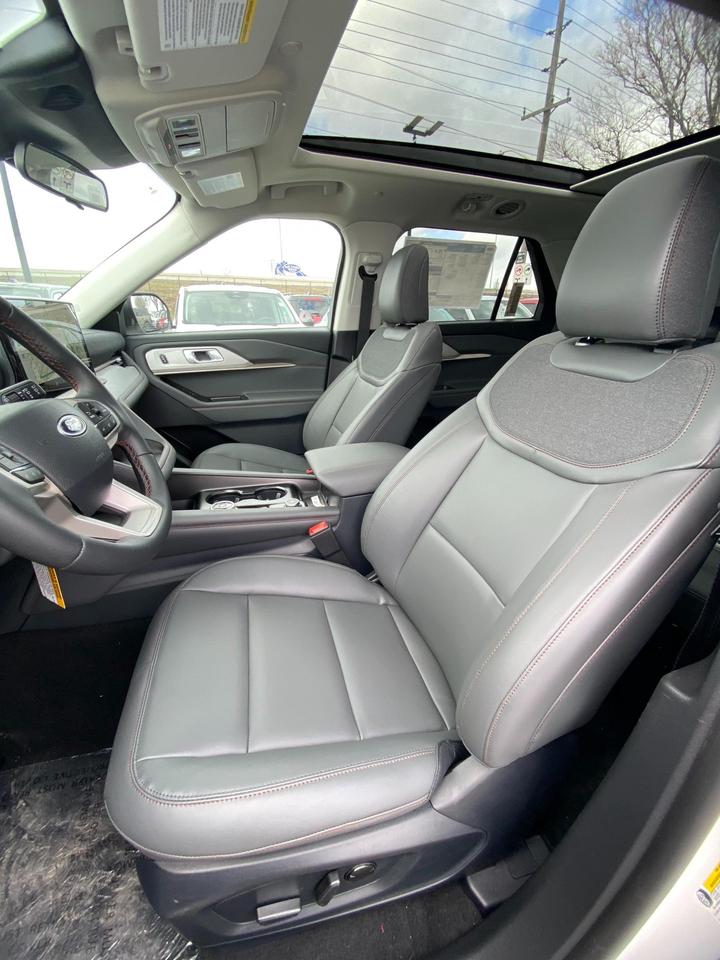 2026 Ford Explorer  Photo