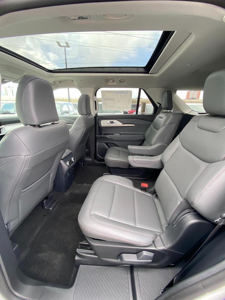 2026 Ford Explorer  Photo