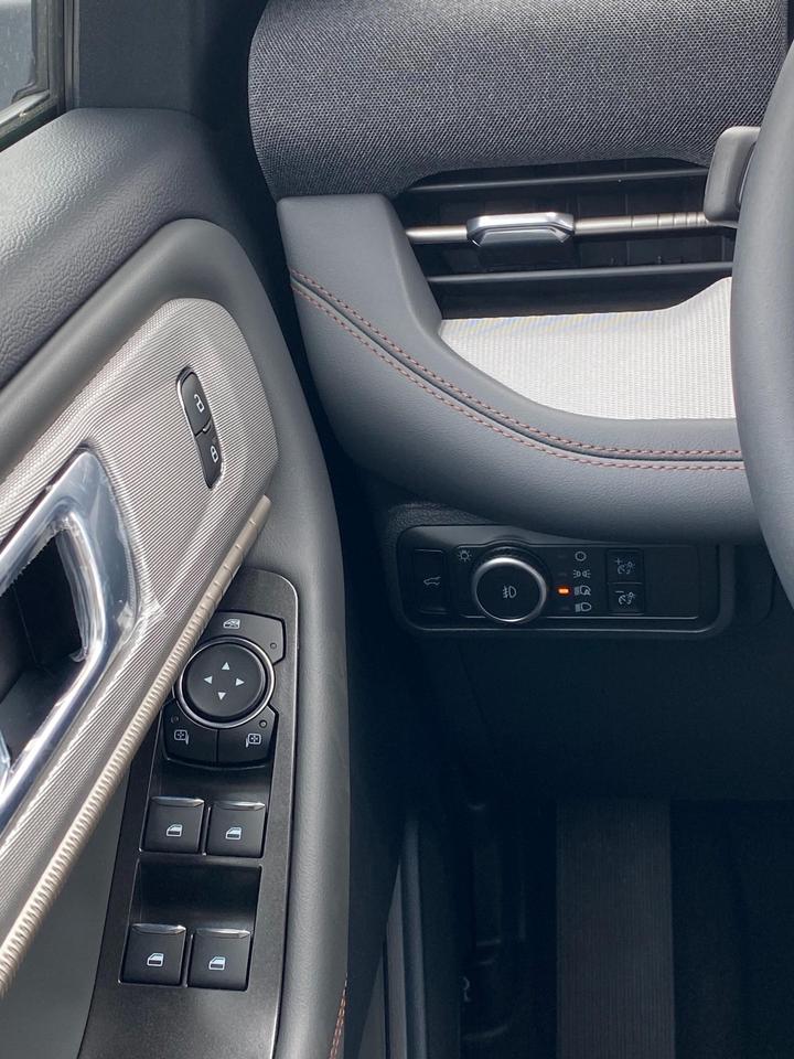 2026 Ford Explorer  Photo