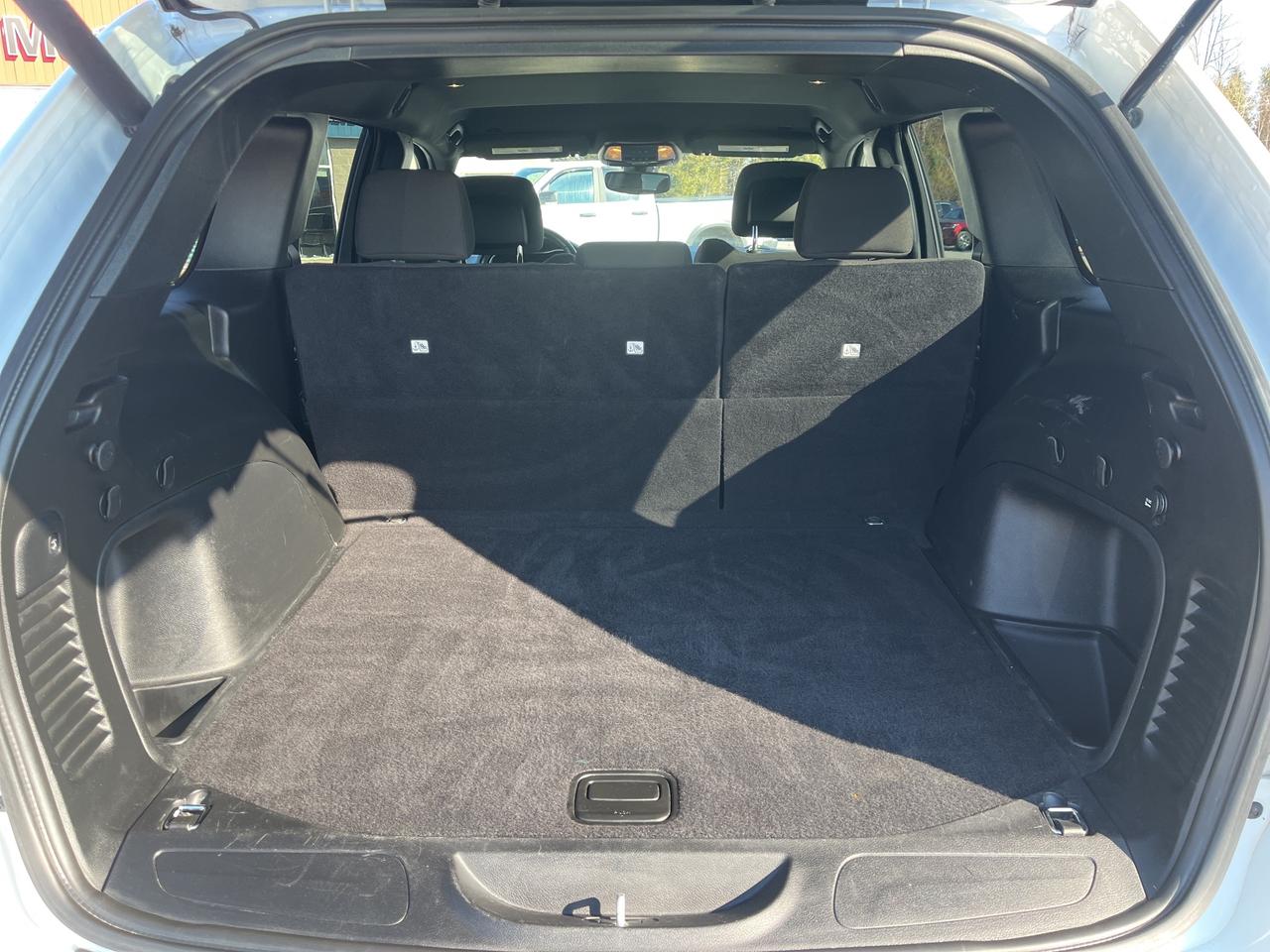 2022 Jeep Grand Cherokee WK Laredo - Htd Seats/Wheel - Nav Photo