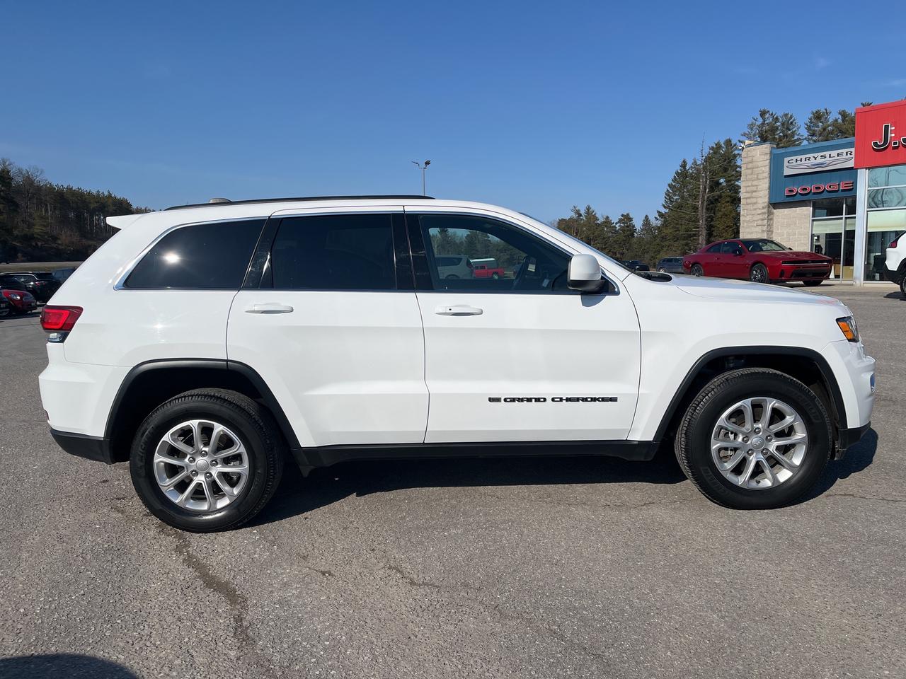 2022 Jeep Grand Cherokee WK Laredo - Htd Seats/Wheel - Nav Photo