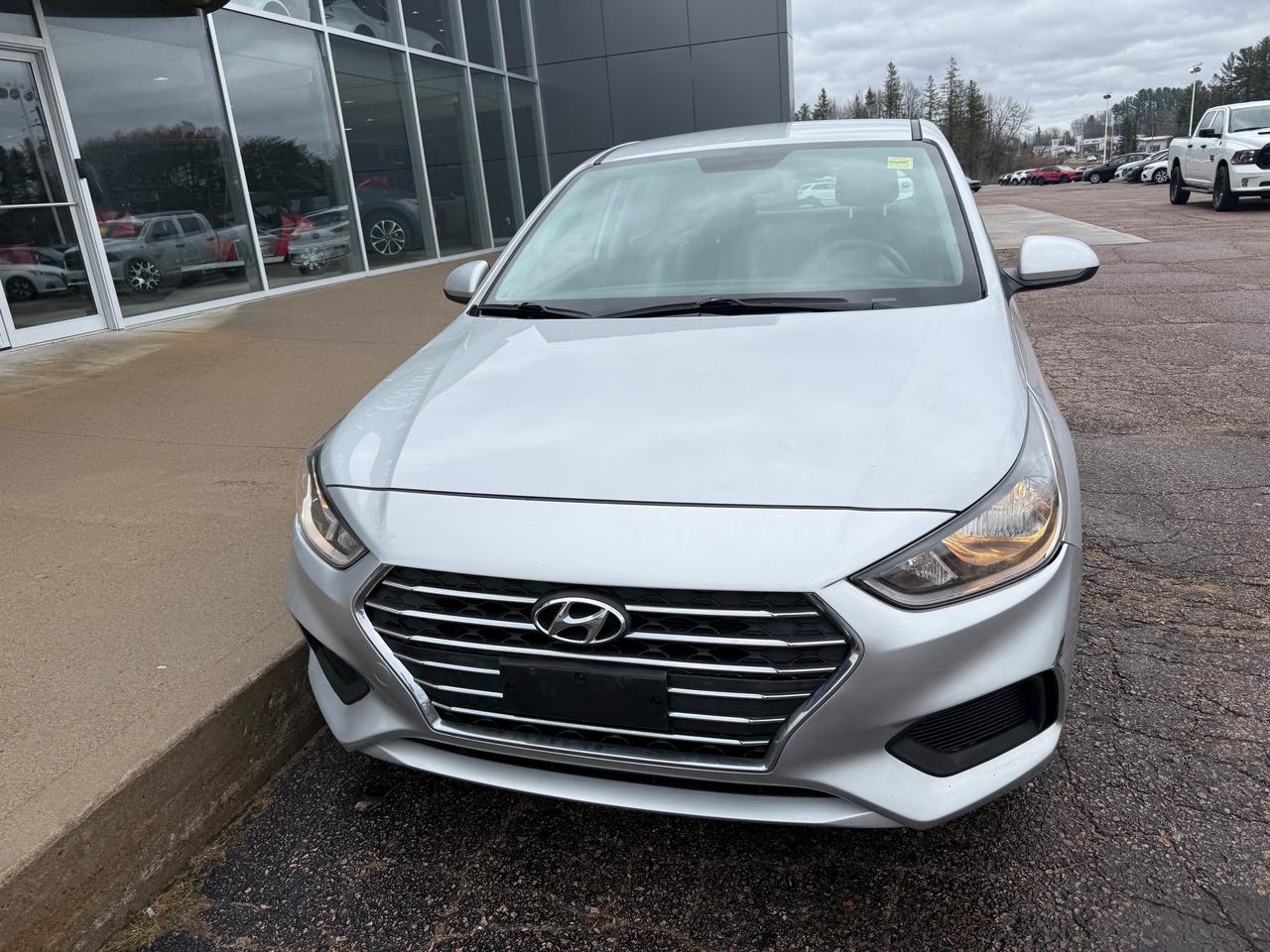 2019 Hyundai Accent Preferred (A6) 4dr Hatchback Photo4