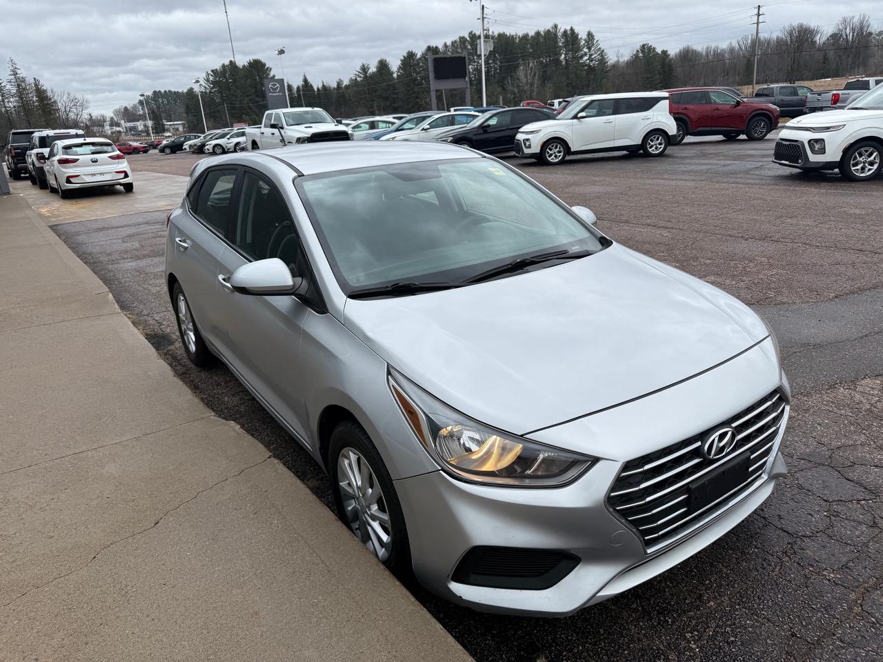 2019 Hyundai Accent Preferred (A6) 4dr Hatchback Photo